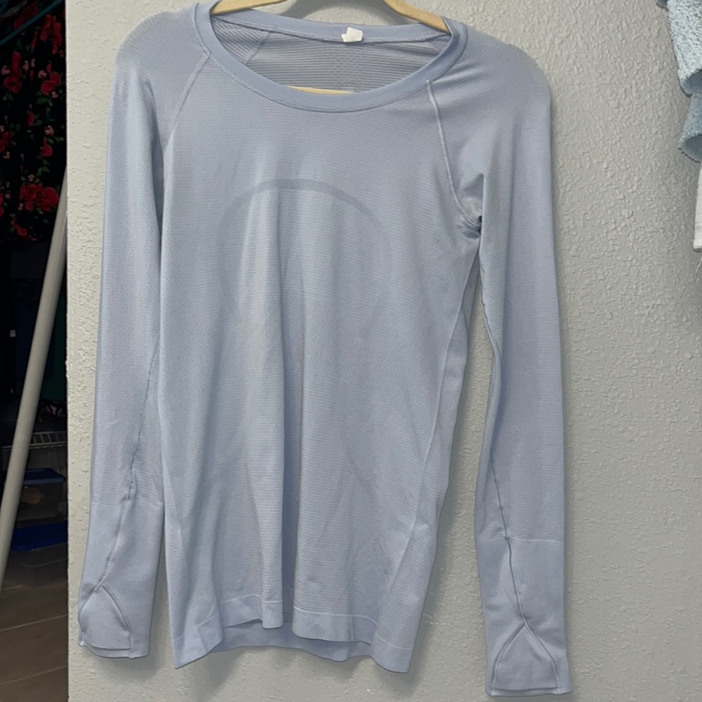 Lululemon women’s swiftly tech long sleeve 2.0